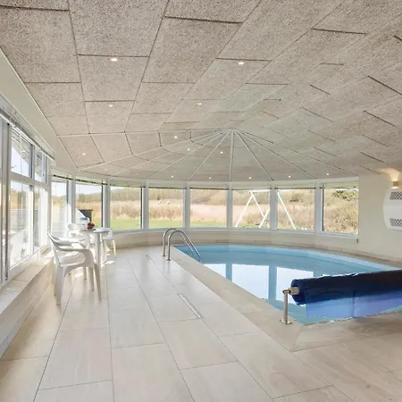Дом отдыха Pet Friendly In With Sauna
