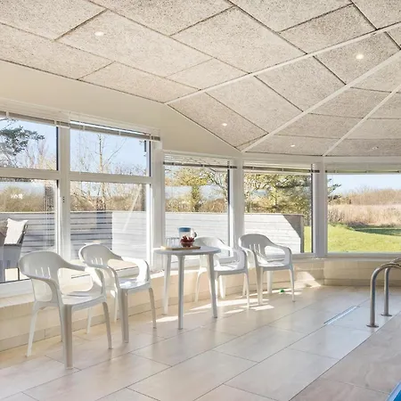 Pet Friendly In With Sauna Nyaraló *